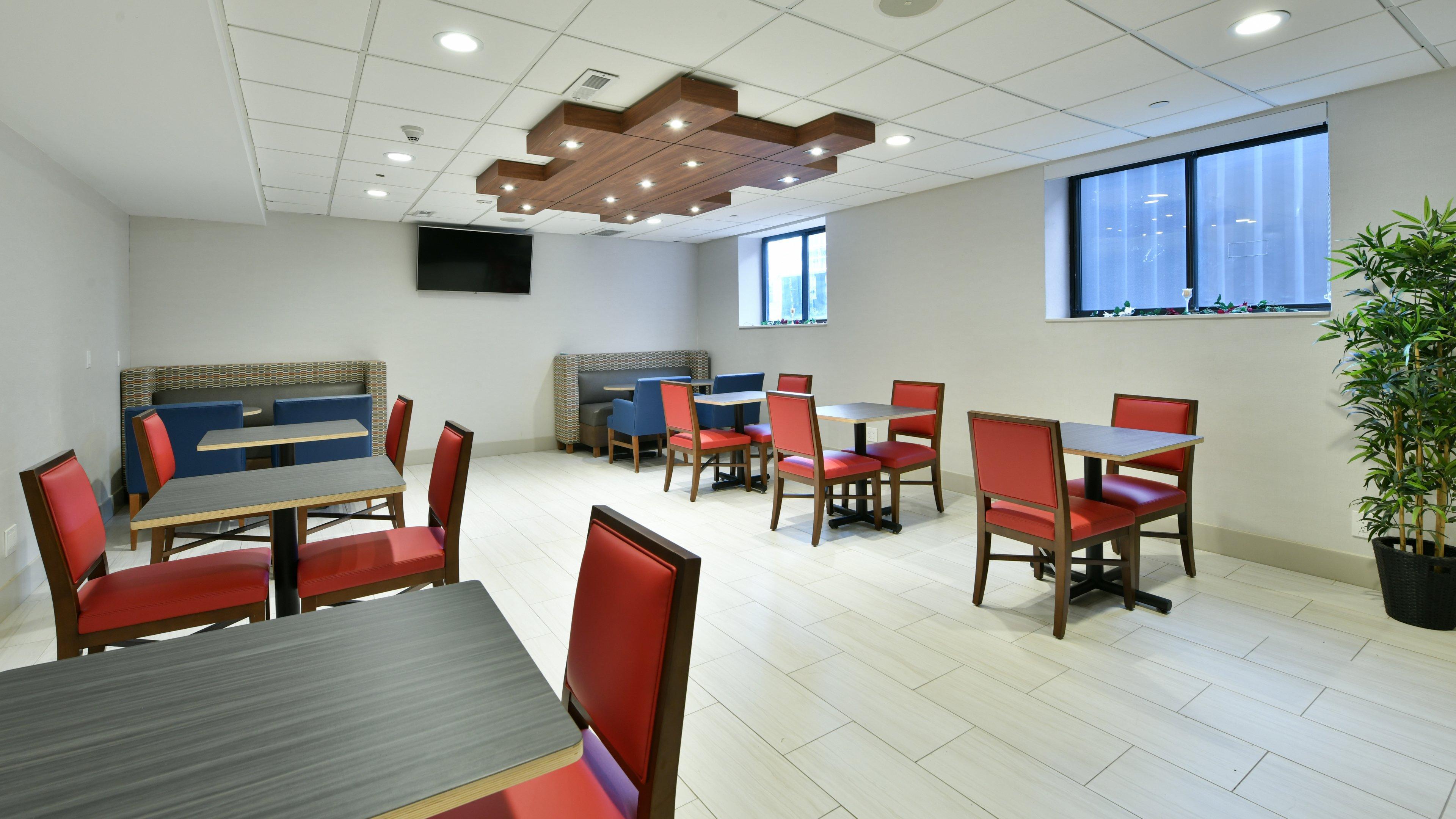 Holiday Inn Express Staten Island West, An Ihg Hotel New York Exteriör bild