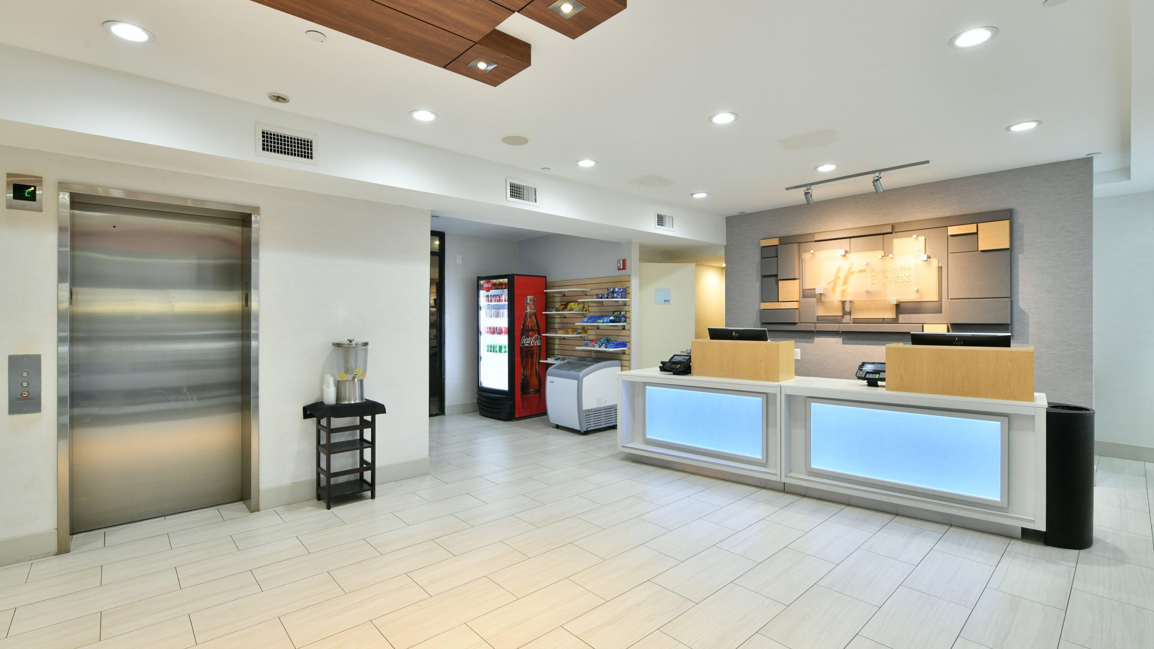 Holiday Inn Express Staten Island West, An Ihg Hotel New York Exteriör bild