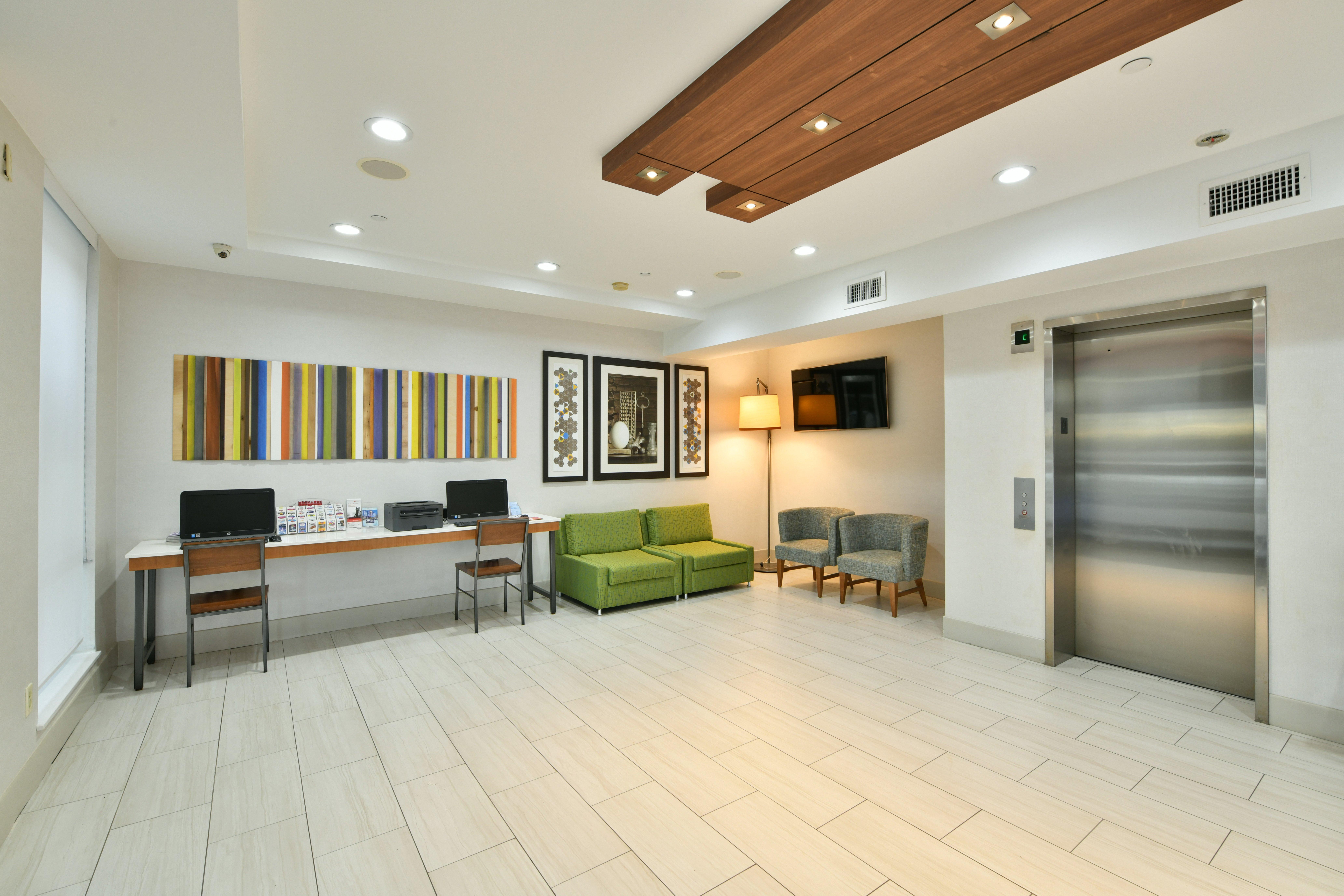 Holiday Inn Express Staten Island West, An Ihg Hotel New York Exteriör bild