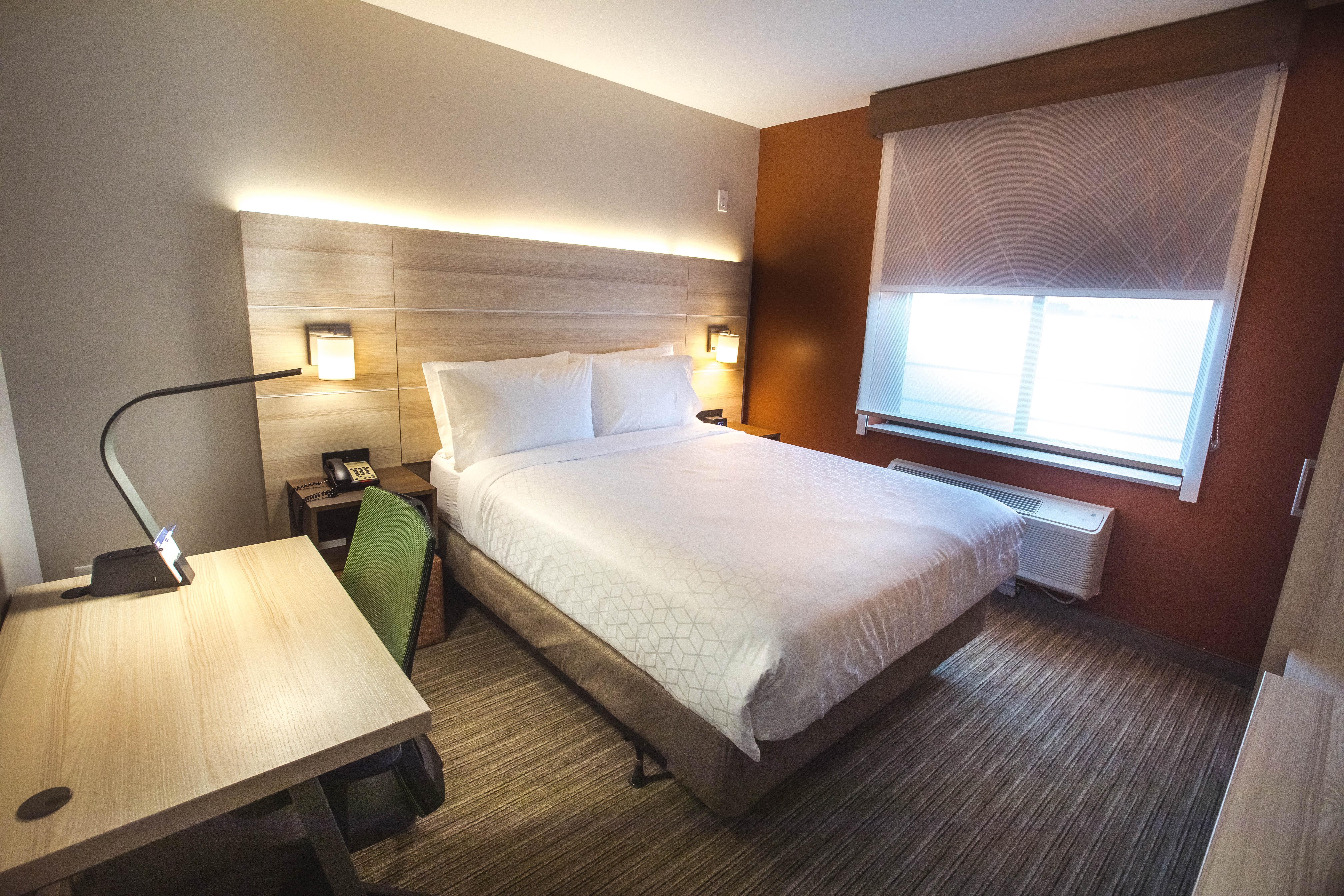 Holiday Inn Express Staten Island West, An Ihg Hotel New York Exteriör bild