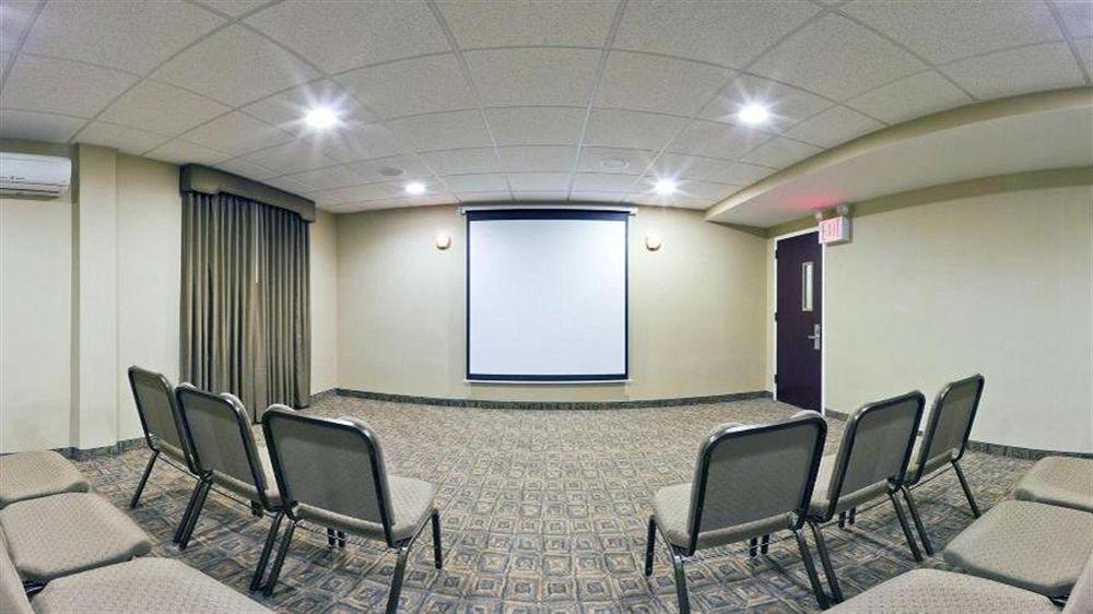 Holiday Inn Express Staten Island West, An Ihg Hotel New York Exteriör bild