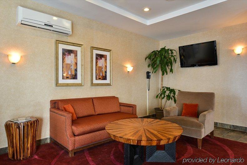 Holiday Inn Express Staten Island West, An Ihg Hotel New York Exteriör bild