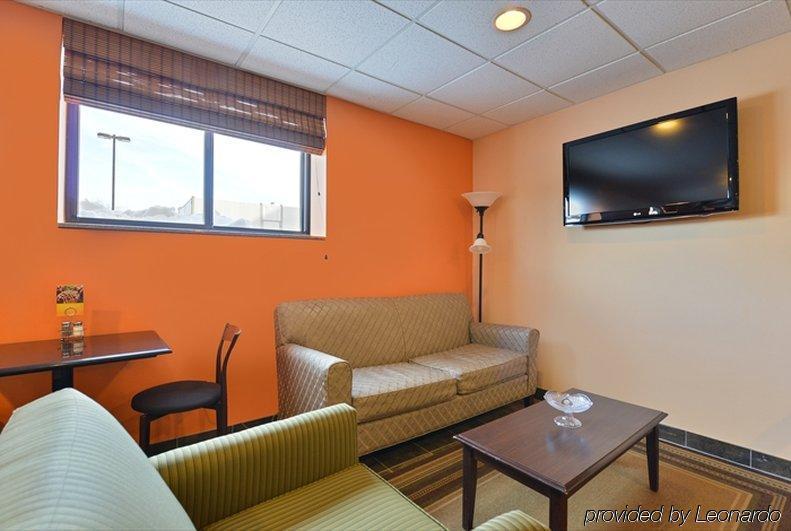 Holiday Inn Express Staten Island West, An Ihg Hotel New York Exteriör bild