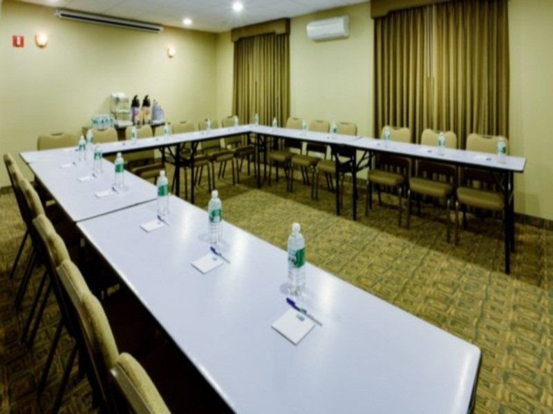 Holiday Inn Express Staten Island West, An Ihg Hotel New York Exteriör bild